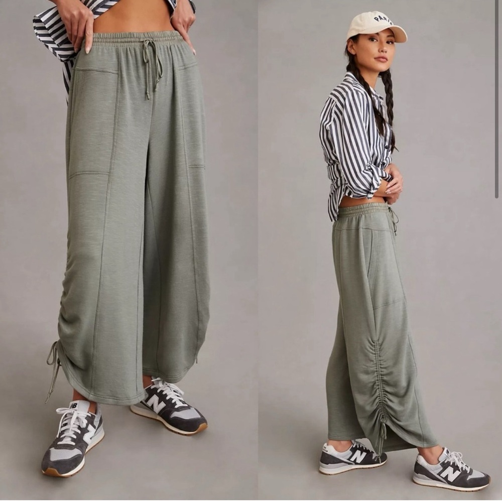 Daily Practice Anthropology 
Size M
Loungewear/Activewear